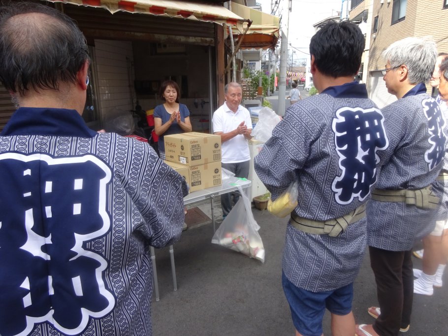 沖山常任相談役、'' 沖山常任相談役、''