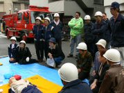 心肺蘇生法とAED訓練 心肺蘇生法とAED訓練